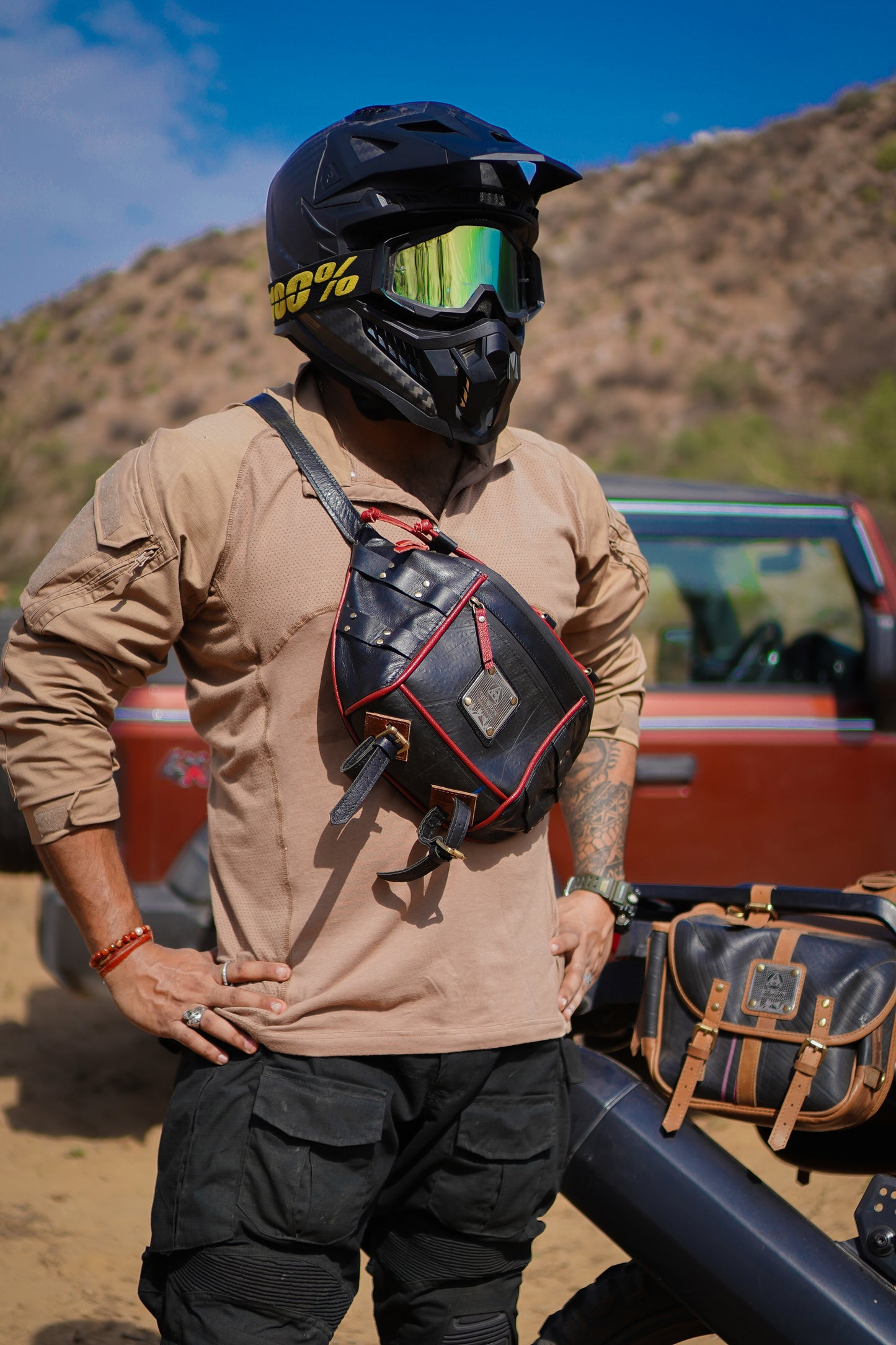 THE GOYRA - SLING BAG