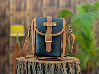 The Shan - Hybrid Tank Pouch