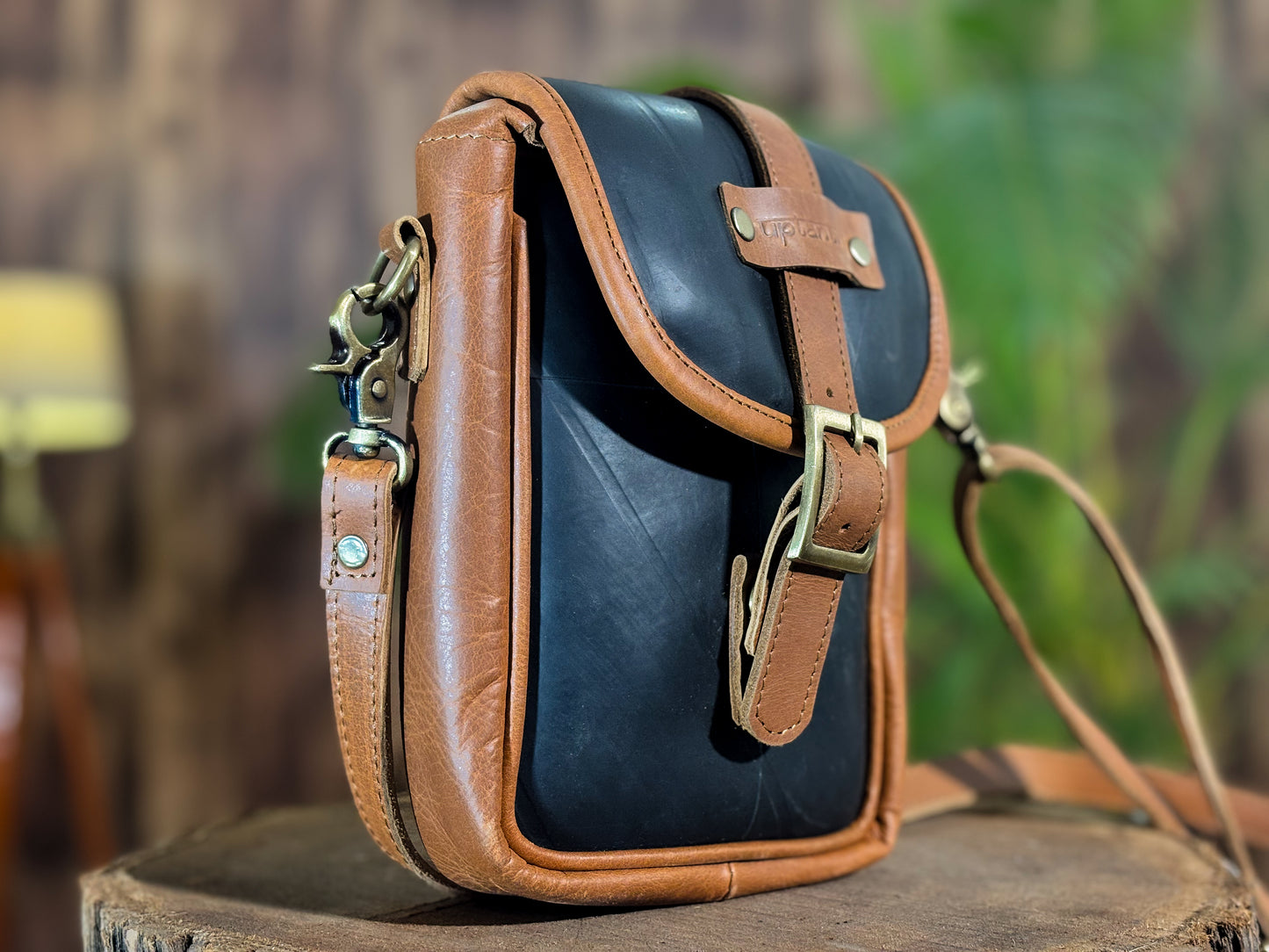 The Shan - Hybrid Tank Pouch