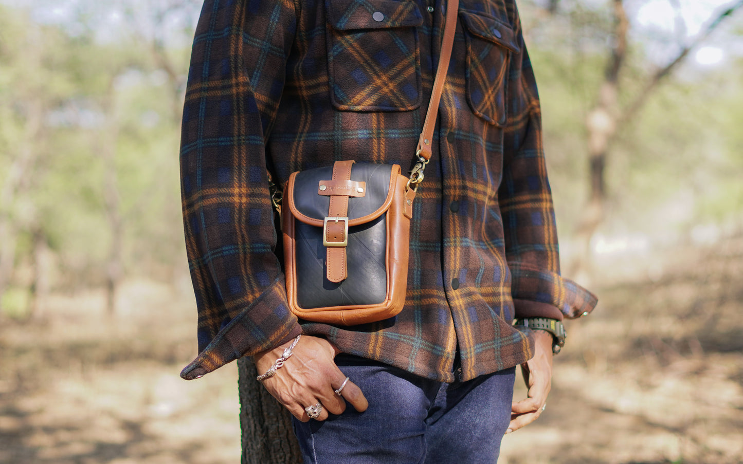 The Shan - Hybrid Tank Pouch