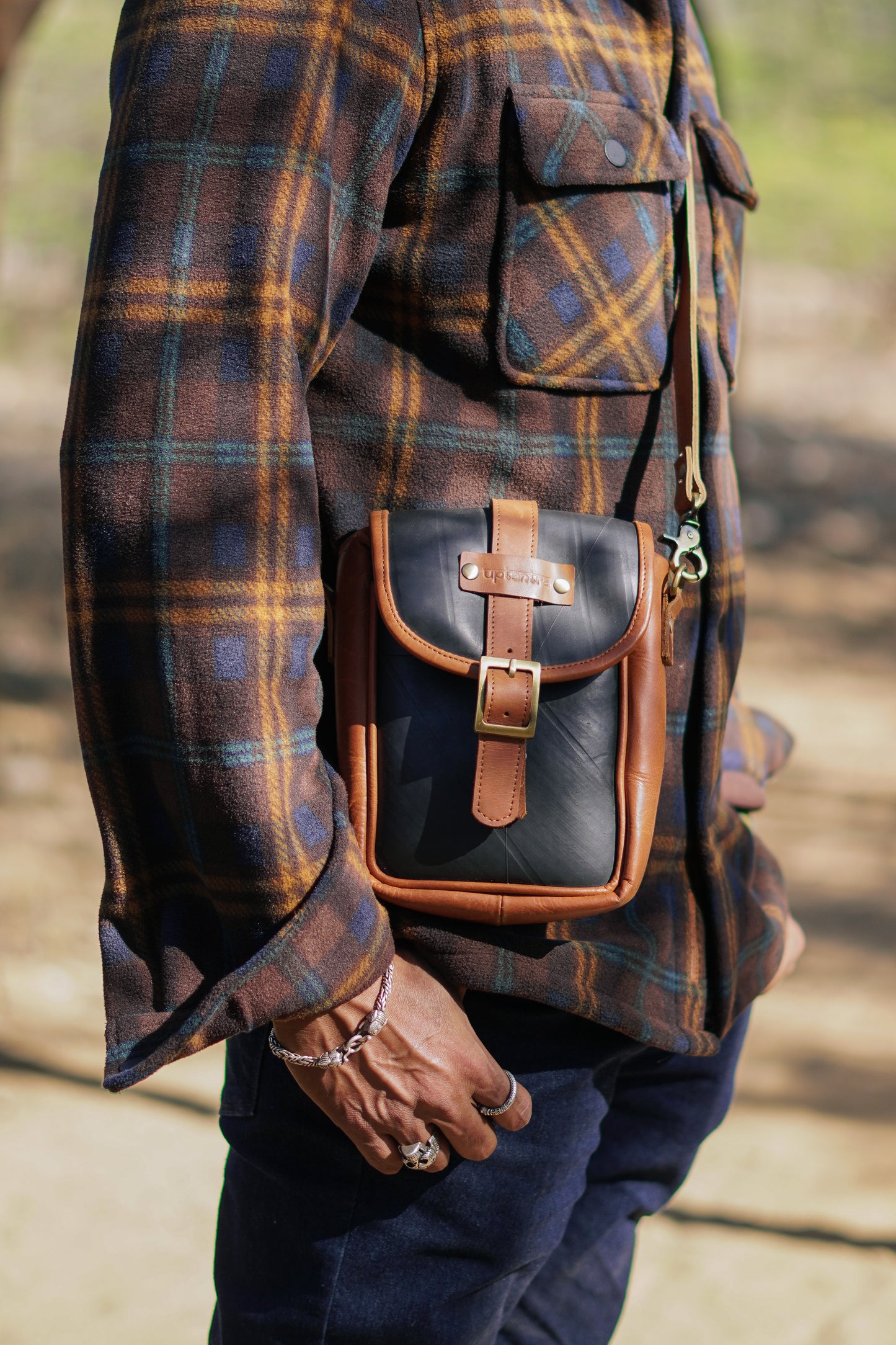 The Shan - Hybrid Tank Pouch