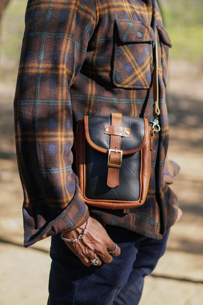 The Shan - Hybrid Tank Pouch